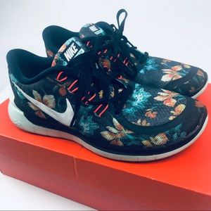 Women's Nike Free 5.0 Photosynth Floral SZ 8.5